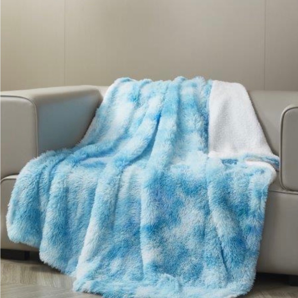 Blue Sky Frost Faux Fur Throw NWT